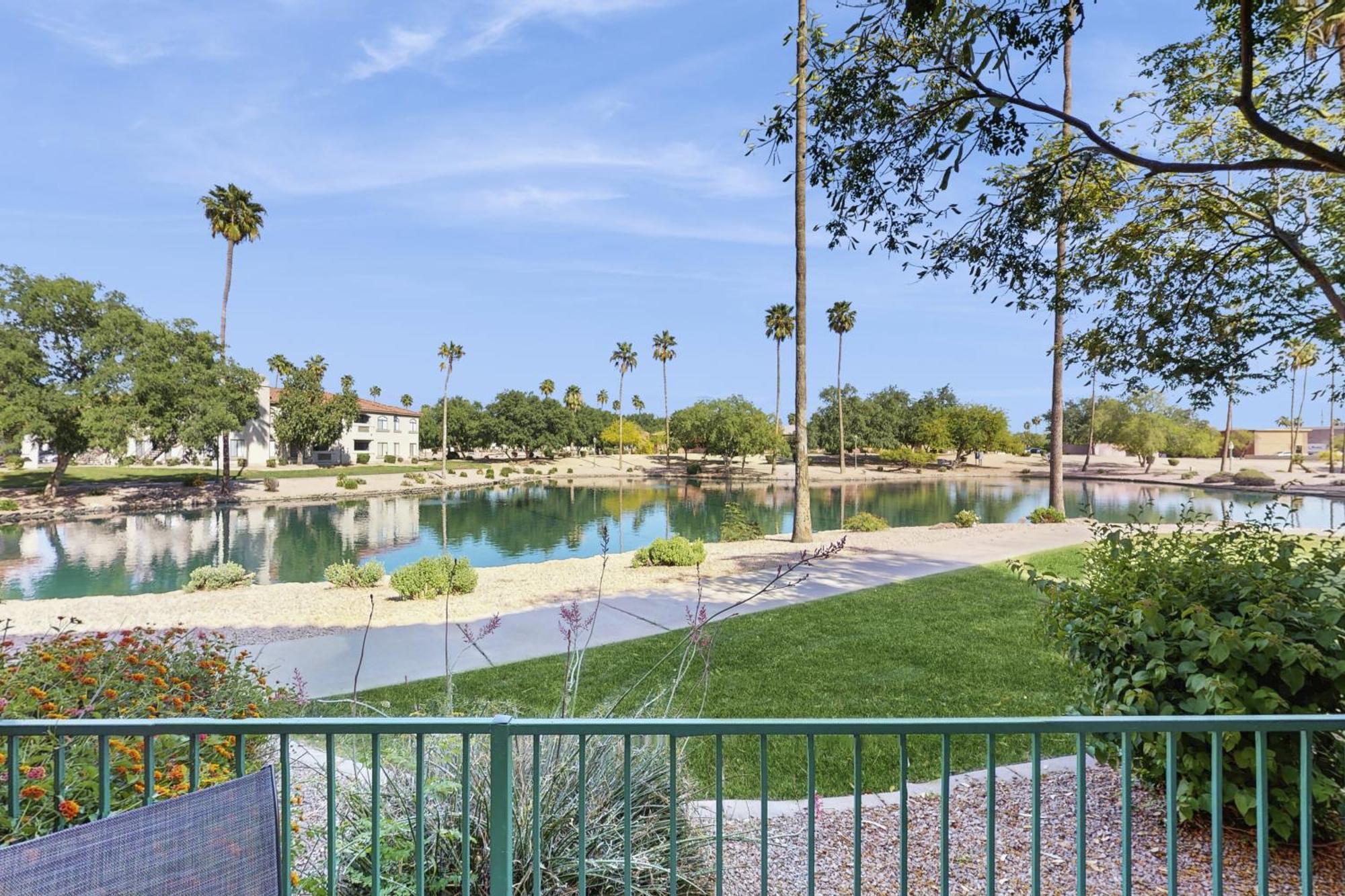 Superstition Springs Apartment Mesa Luaran gambar